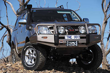 ARB nárazník Deluxe Bull bar Toyota Hilux od 2005