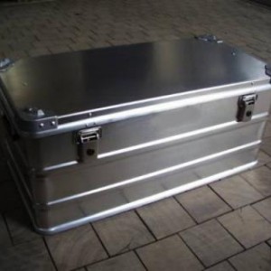 Hliníkový box 81L
